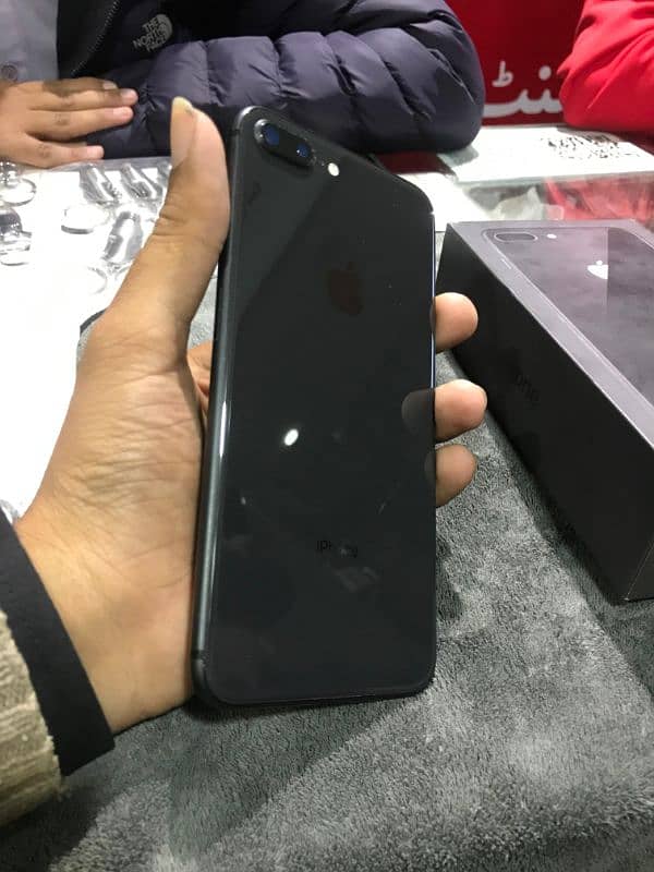 iphone 8 plus 64 gb 4