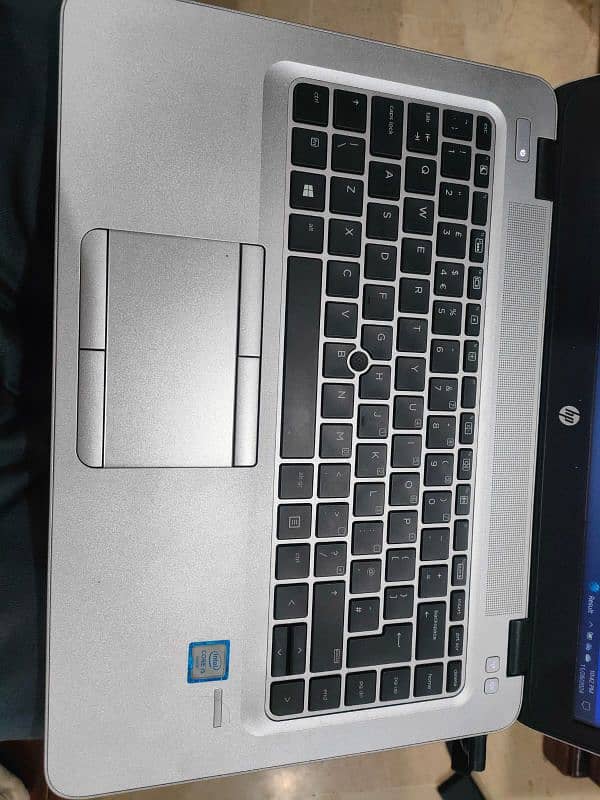 HP Elite book 840 G3 1