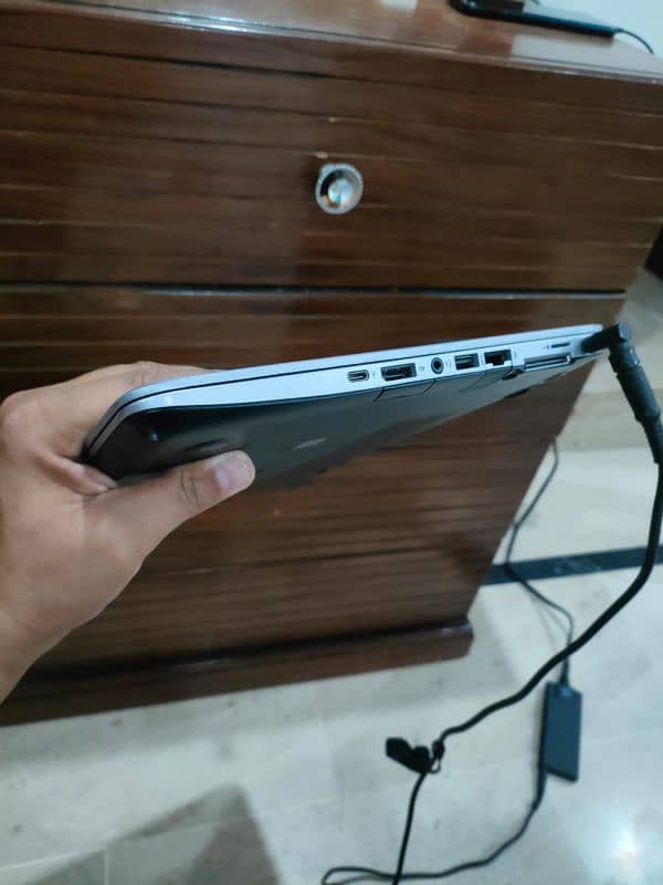 HP Elite book 840 G3 3