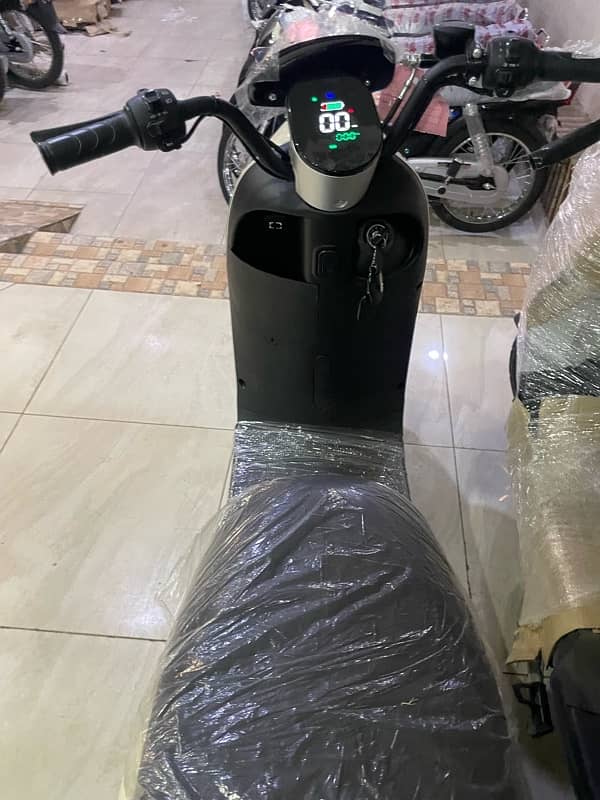 Brand New Electric Scooters for sale - Multiple Models 4