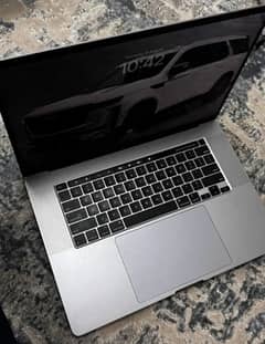 MacBook