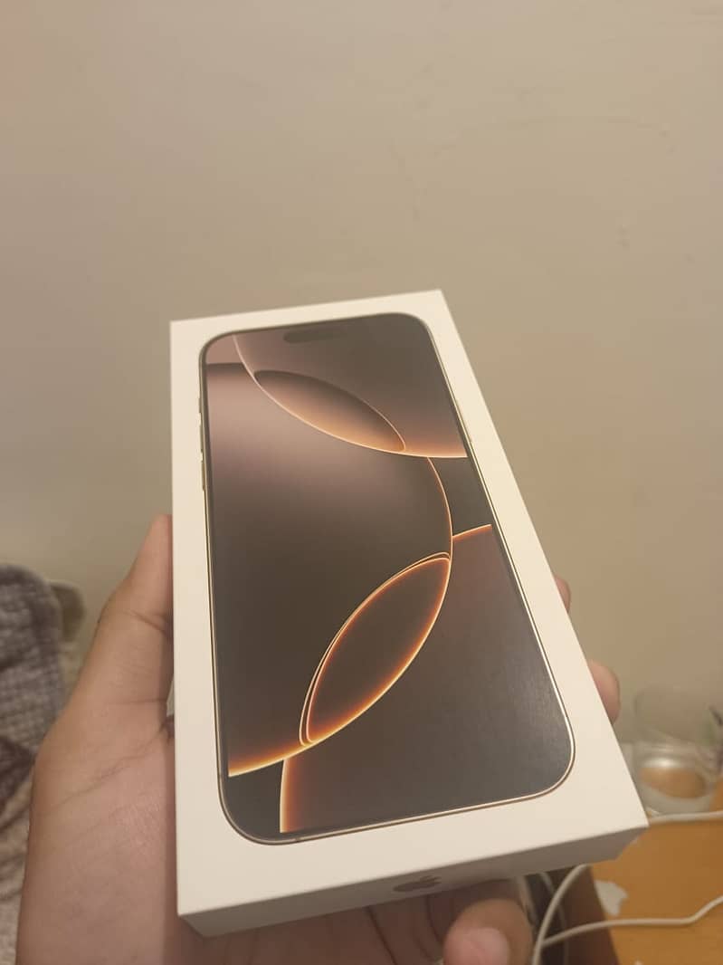 iphone 16 pro max 256gb desert titanium 0