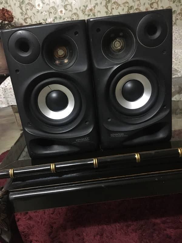 original kenwood speakers hain only parda change good bass 1