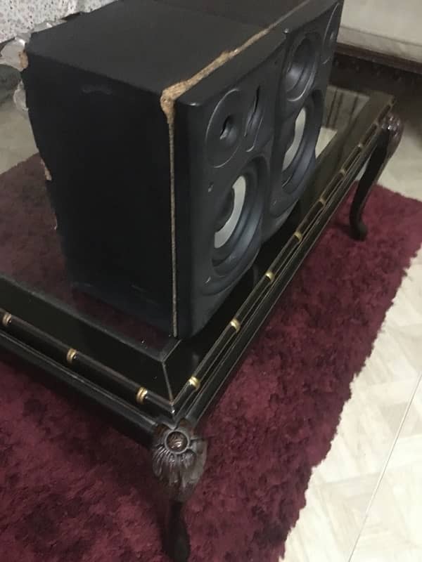 original kenwood speakers hain only parda change good bass 2