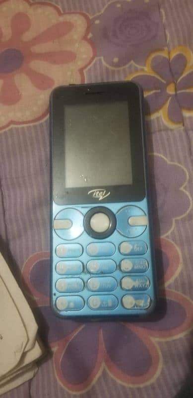 itel phone for sell dual sim fine working 0