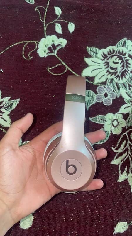 ORIGINAL BEATS SOLO3 HEADPHONES 1