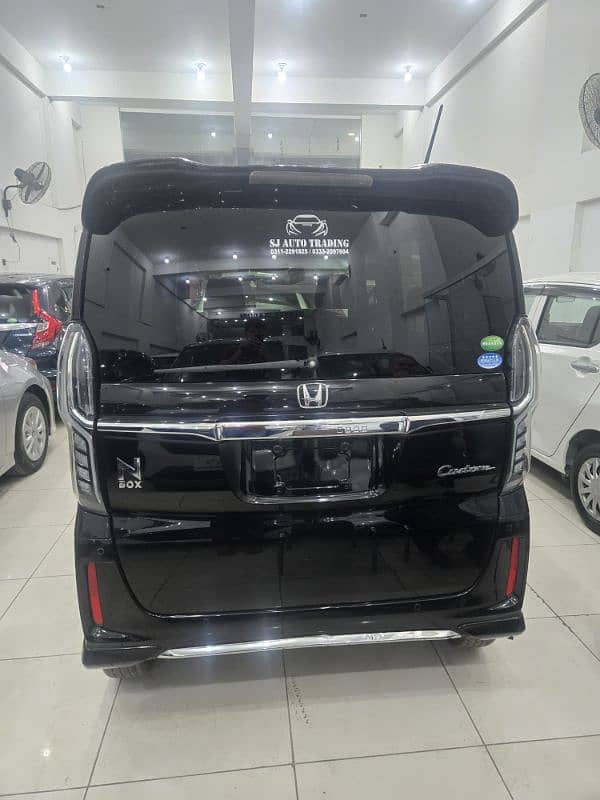 Honda N Box Custom 2021 4