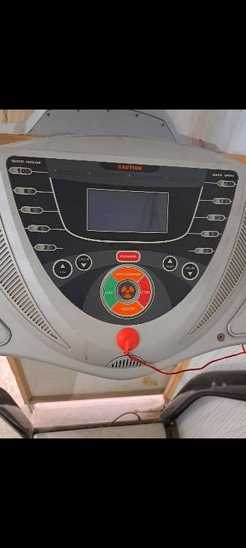 Yongyi Imported Treadmill 3 horse power very good condition 4