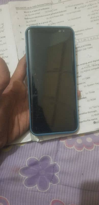 samsung s8 panel ma line ha sahi chalta ha lakin blink b karta ha 1