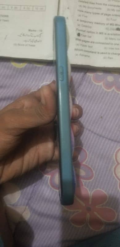 samsung s8 panel ma line ha sahi chalta ha lakin blink b karta ha 4