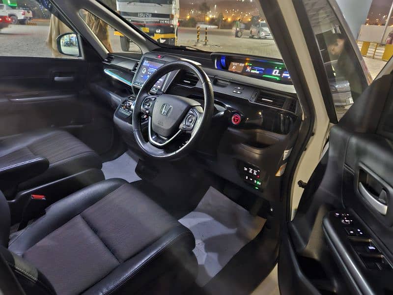 Honda Freed 2018 13