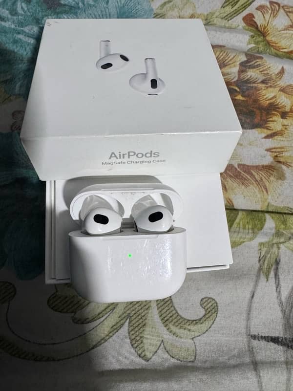 Apple  Airpods 3rd generation 2