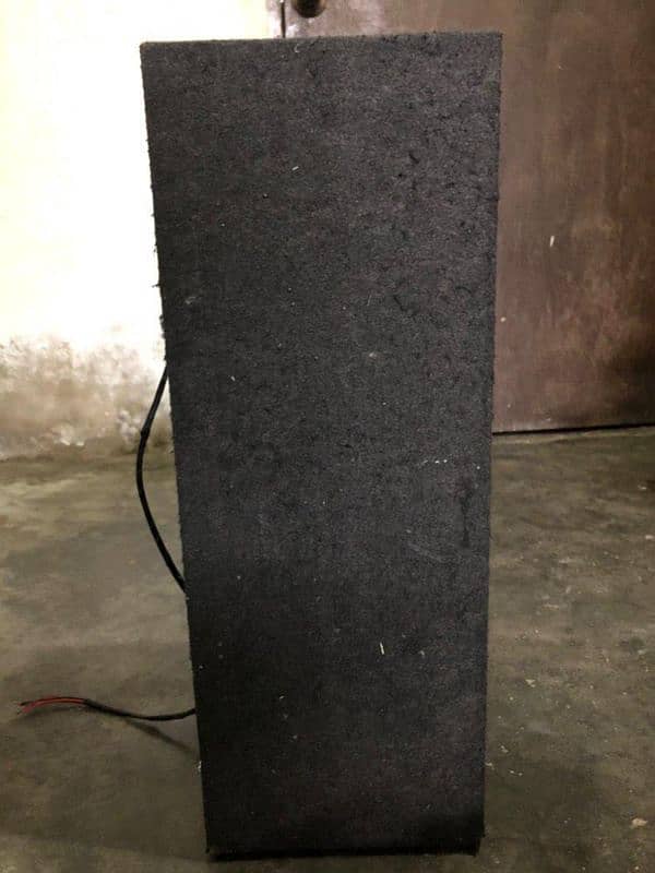 6 inch ky 2 subwoofer hai behtreen sound behtreen condition 4