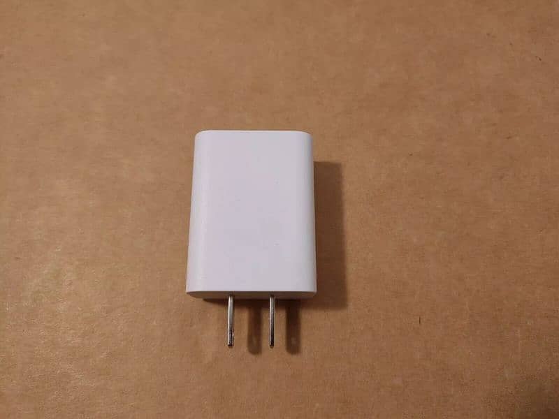 Google Pixel 18Watt 100% original box plugged charger (18W) 6