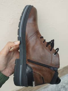 Brand new high quality genuine leather shoes for sale.