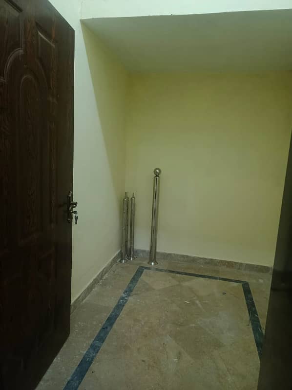 8 Marla Ground Portion 2 Bed 2 Bath With Gas, Car Parking, For Rent, K B Colony Main AirPort Road Lahore Cantt 3