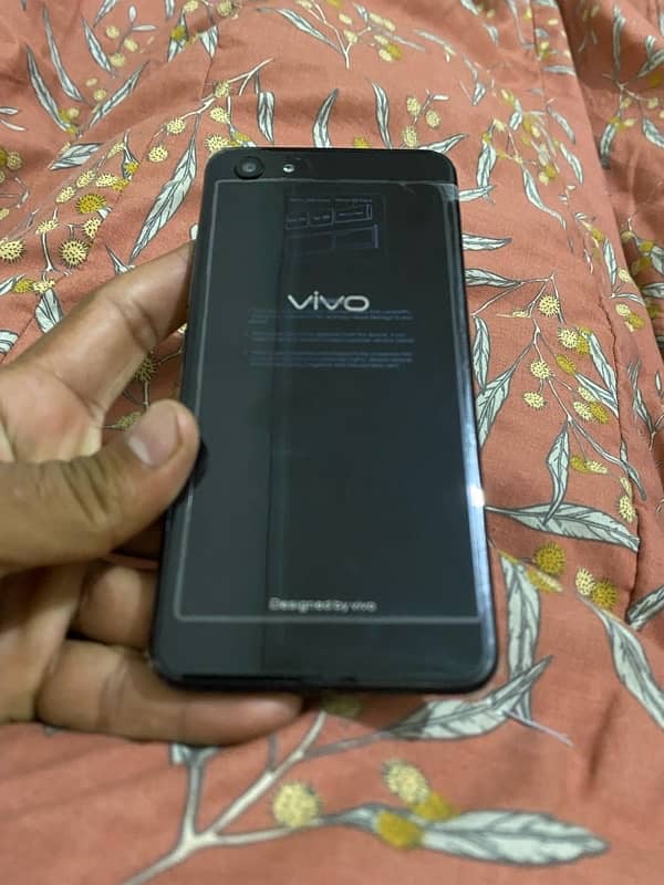 ViVo y83 3