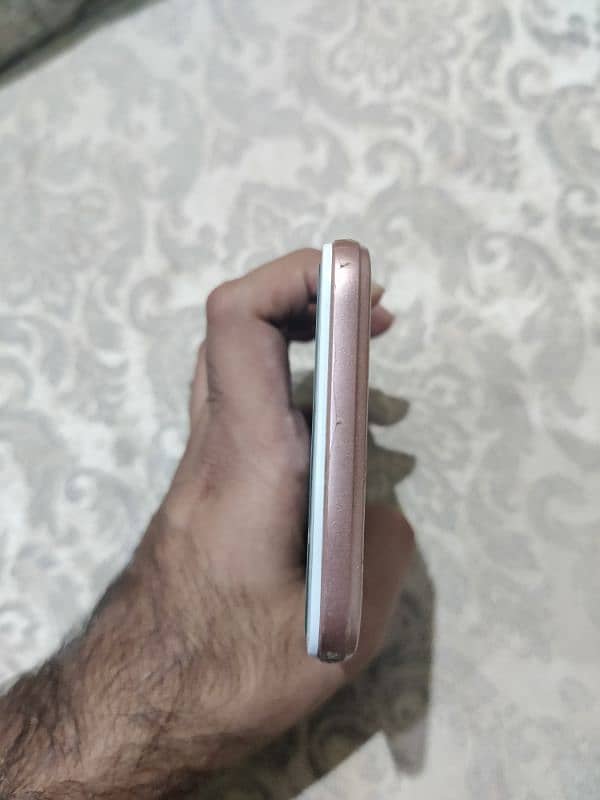 OPPO A57 5