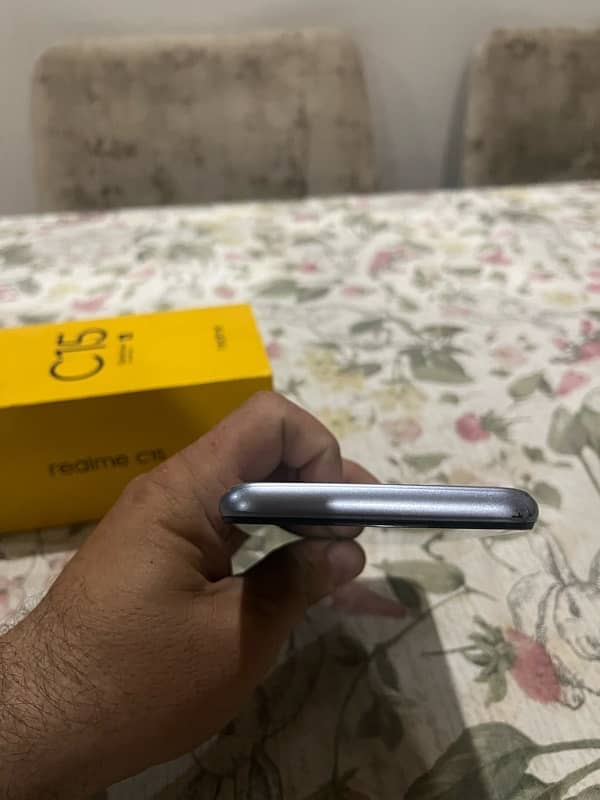 Realme C15 7