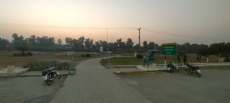 5 Marla Plot Available For Sale In R Block Lahore Motorway City 03064500789 5