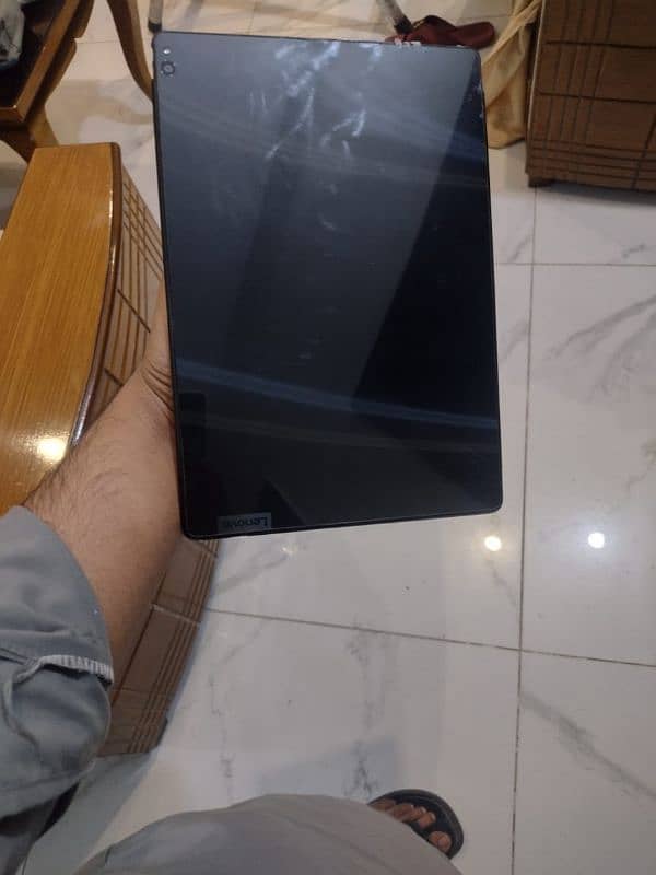 Lenovo Tab lush condition no scratches bilkul new pra hai 2