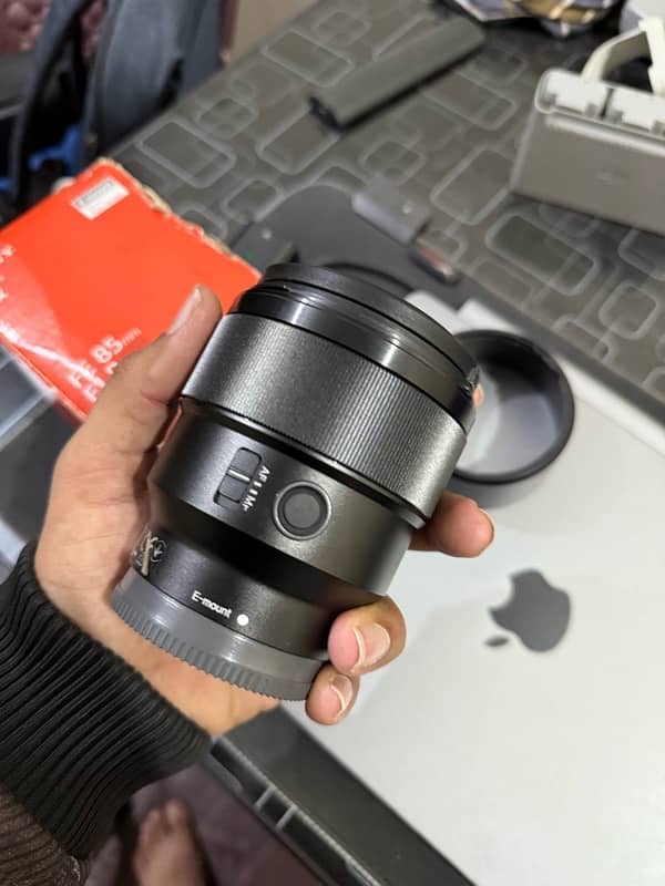 Sony 85mm f1.8 Lens ef mount Lush condition 1