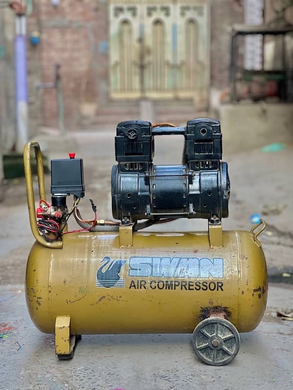 Compressor oil free good condition 0