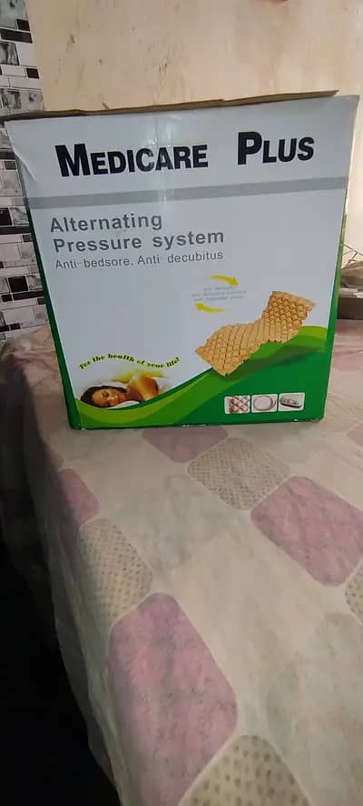 Antisore patient bed mattress with air pump 2