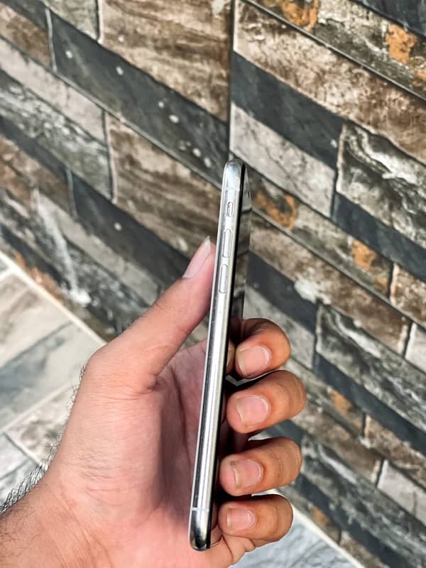 iphone xs non pta factroy 64 gb all ok 6