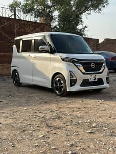 Nissan Roox 2020