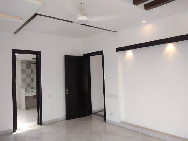 Kanal House Rent In DHA Phase 4-FF 25