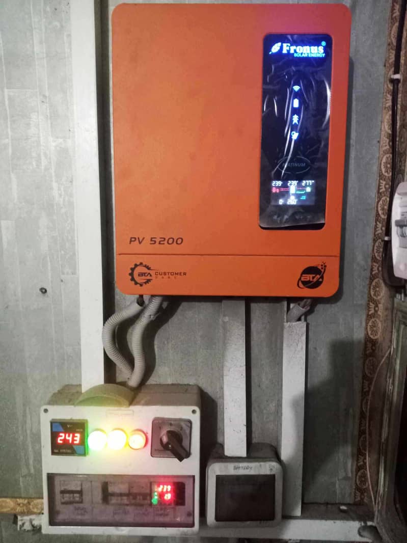 Fronus Hybrid inverter Pv 5200 8