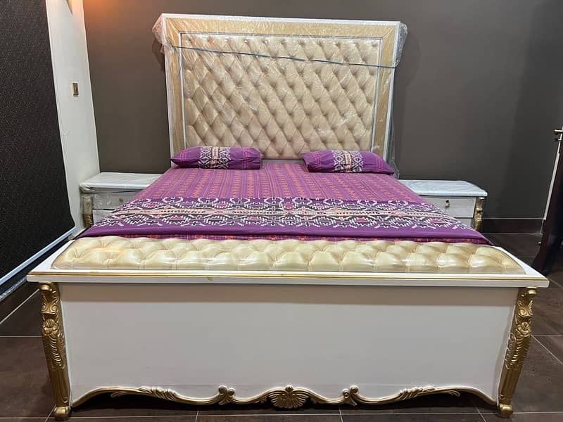 New King Size Bed + 2 Side Table 3