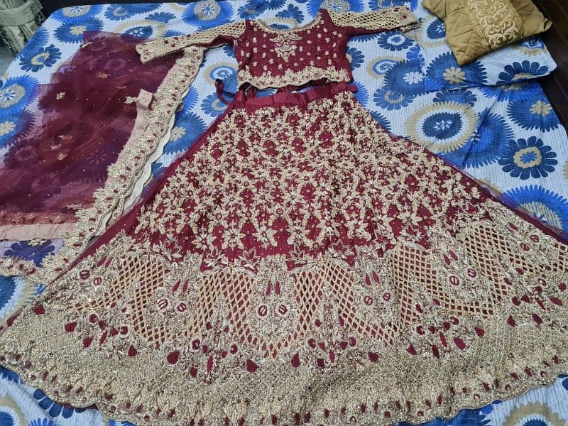 Full flare embroided bridal lehnga one time used for photoshoot only 1