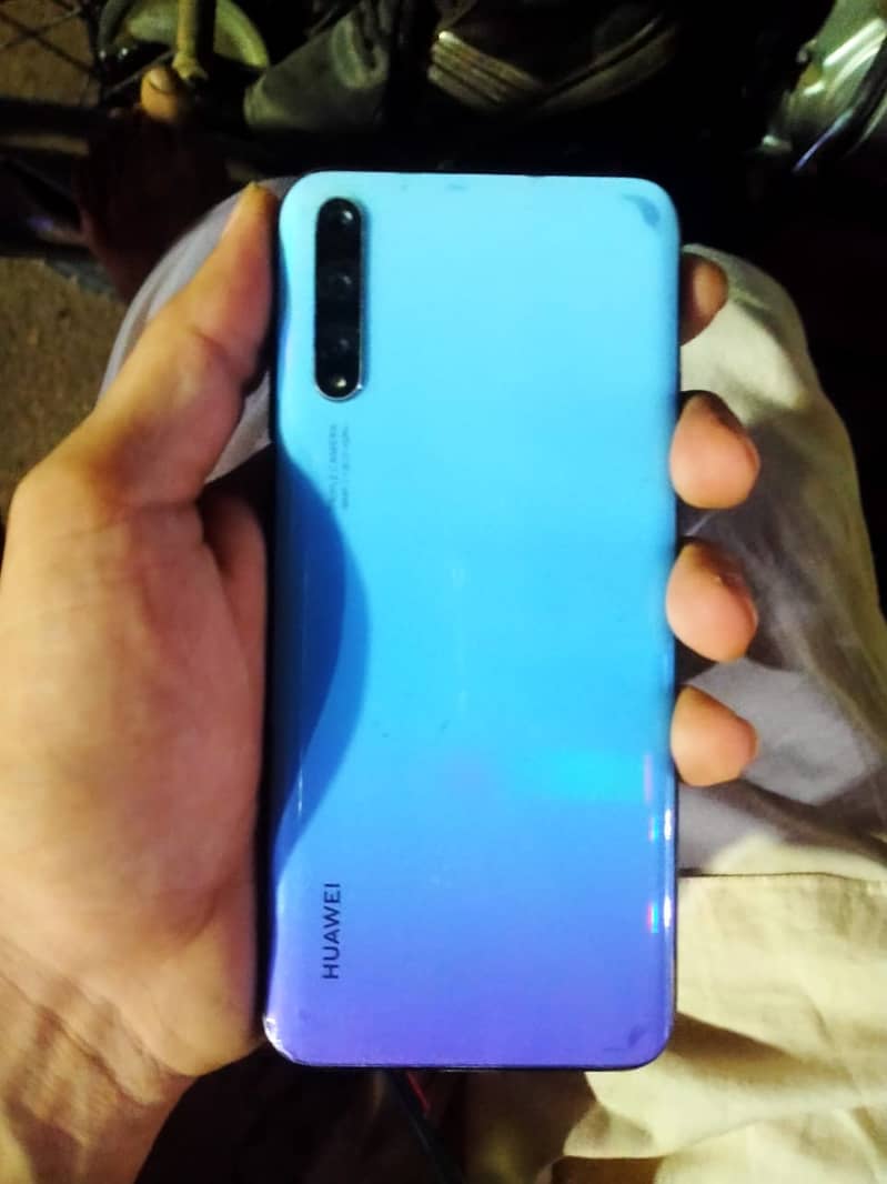 Huawei 6,,,128 urgant sell 3