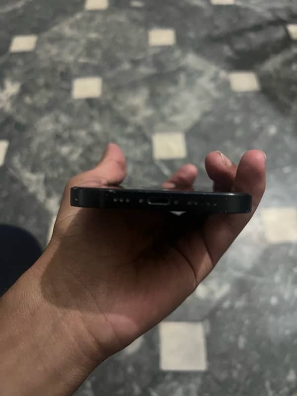 iPhone 12 64gb non pta 7