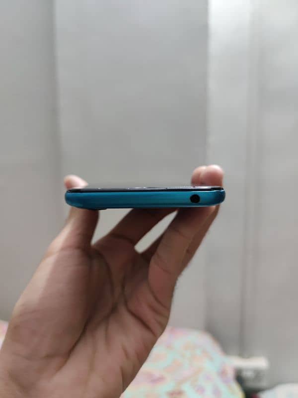 Motorola Moto G8 Power Lite 2