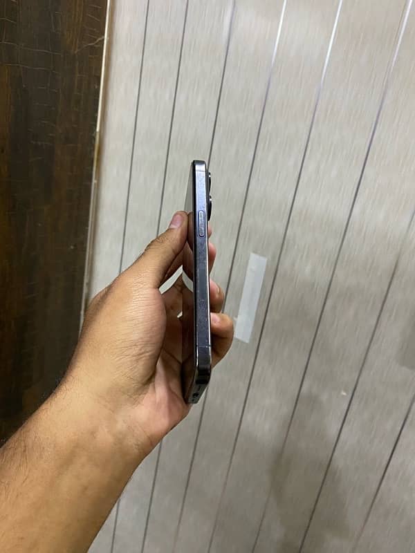 iphone 15 pro 256gb with box(03218854415) 2