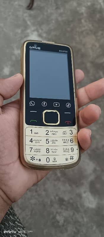 Gfive 4g phone keypad touch Hotspot 1