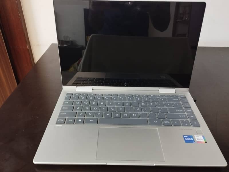 HP Envy x360 14t-es000 intel core i5 1335u with HP tilt pen mpp 2.0 2