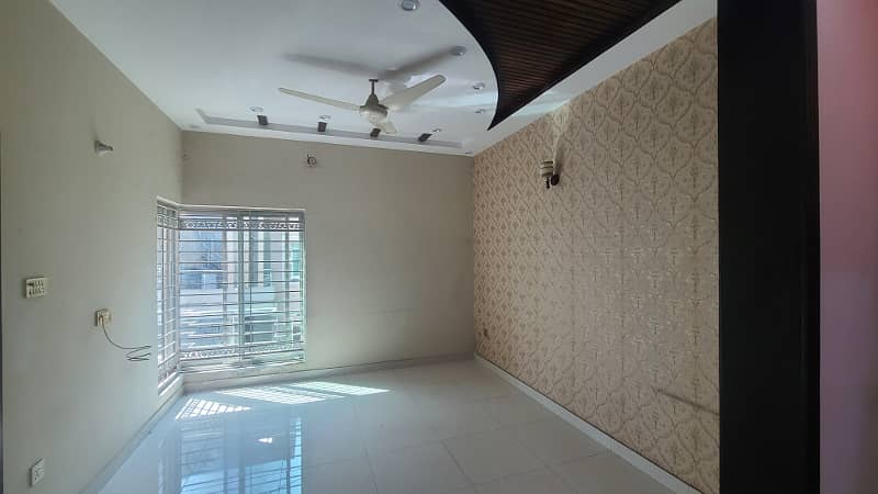 8 Marla Upper portion is up on rent At Shadab Garden 9