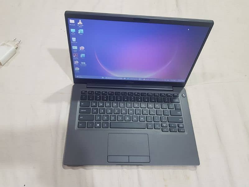 Dell altitude 7400 corei5 8th 5