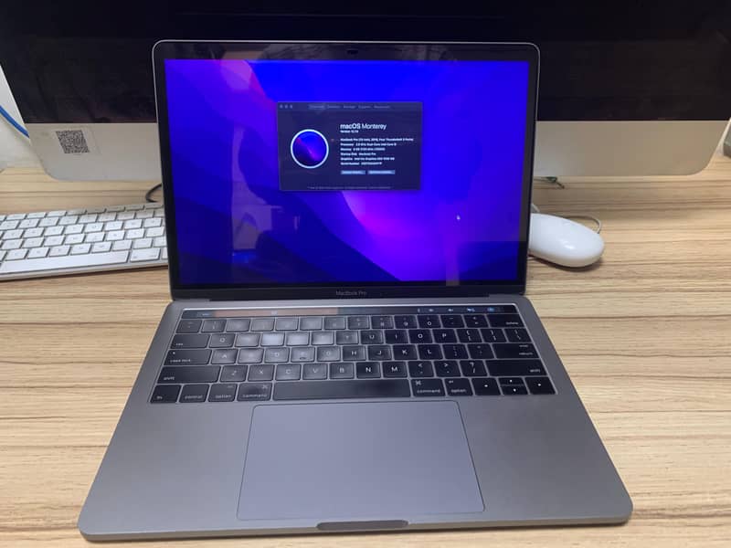 Apple Laptop MacBook Pro2016, Core i5,13"Ratina Dsply,8GB Ram,500GB 1