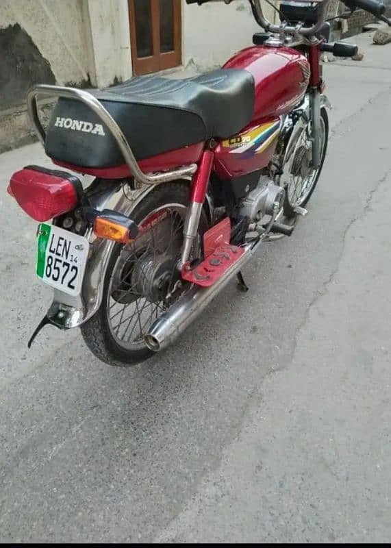 best bike for use number is Punjab and all documents are clear 6