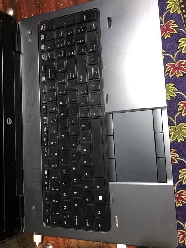 HP Zbook urgent sale 1