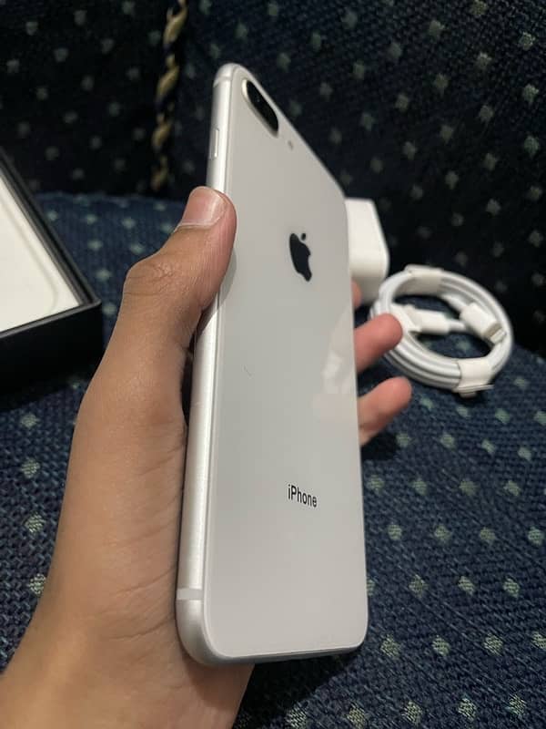 iPhone 8plus pta 64gb 3