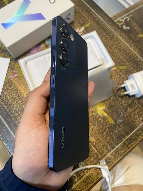 VIVO Y100 URGENT SALE 2