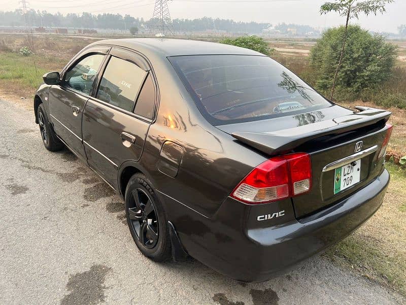 Honda Civic EXi 2005 1