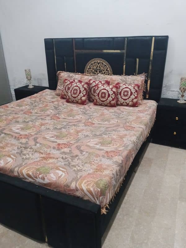 black queen bed 1