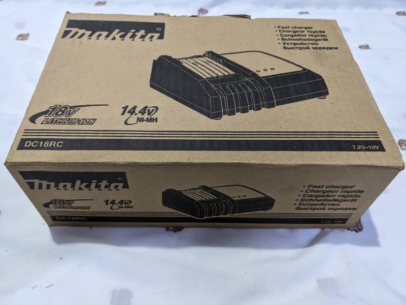 Makita Charger DC18RC 2